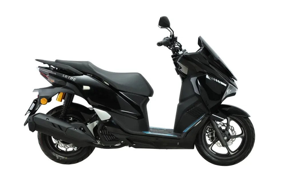 ISLAND NEGRO ZAFIRO 6.webp